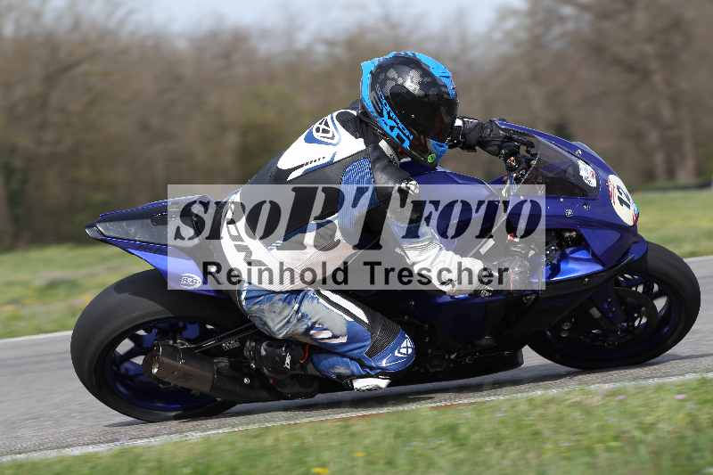 /Archiv-2023/06 10.04.2023 Moto Club Anneau du Rhin/Rouge Expert/12